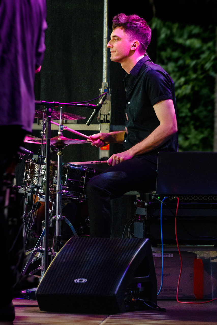 Joris (drums) op het podium